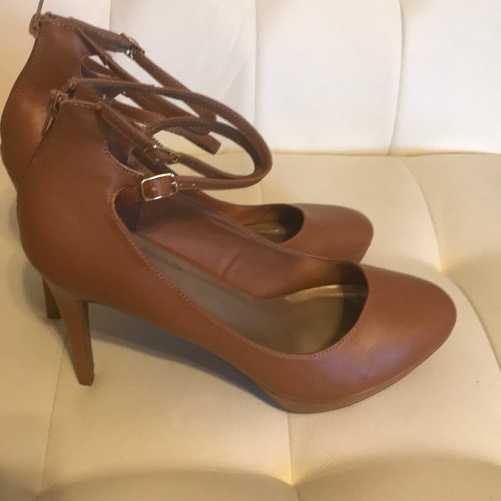 Xoxo Brand New Pumps size11